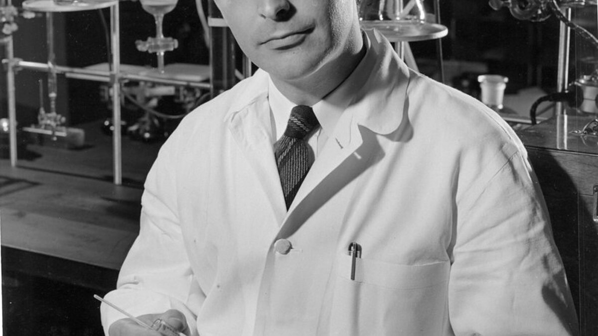 Biochemistry laboratory where relative potency across receptor targets is measured — a QuintupleAgonist feature by Panacea Bio Chem and Bogdan Dicoias